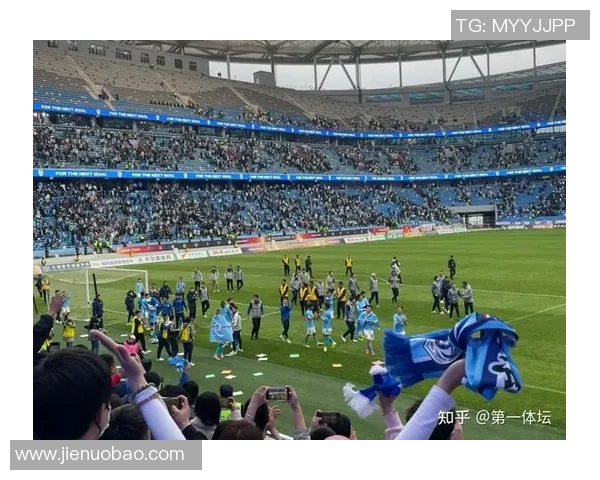 足球明星成名背后的关键时刻与成长故事探秘