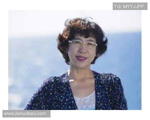 在异国街头邂逅足球巨星的奇妙瞬间与难忘回忆